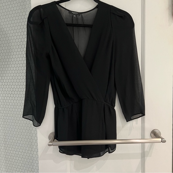 Aritzia Tops - Babaton Alexander 100% Silk Blouse